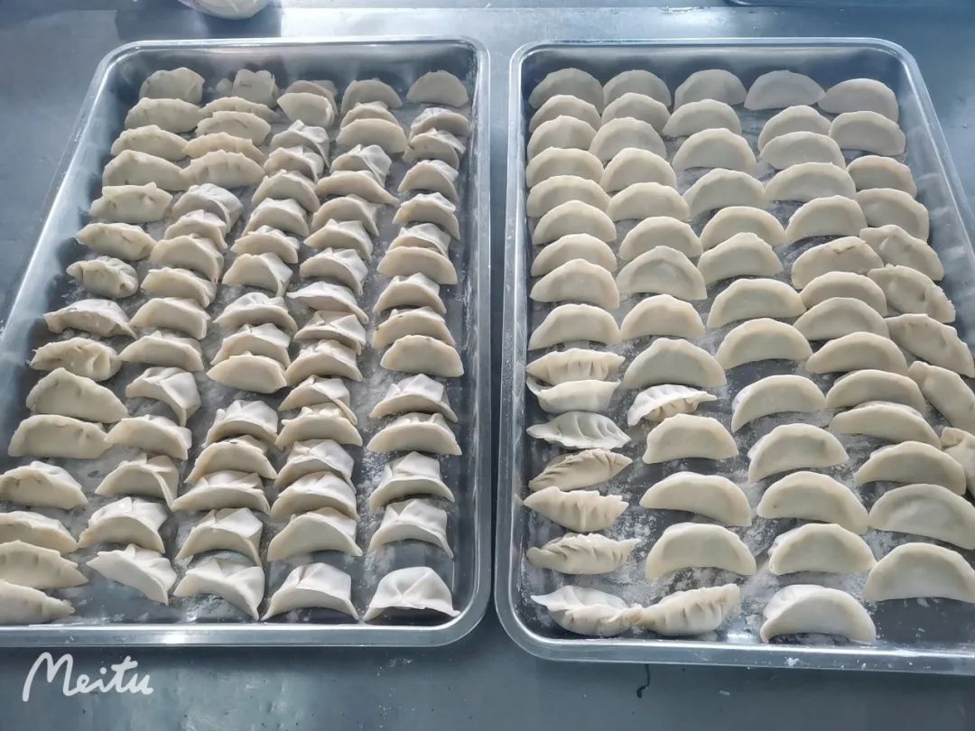 迎冬至吃餃子，藍(lán)海智裝“冬至暖心”活動(dòng)進(jìn)行時(shí)